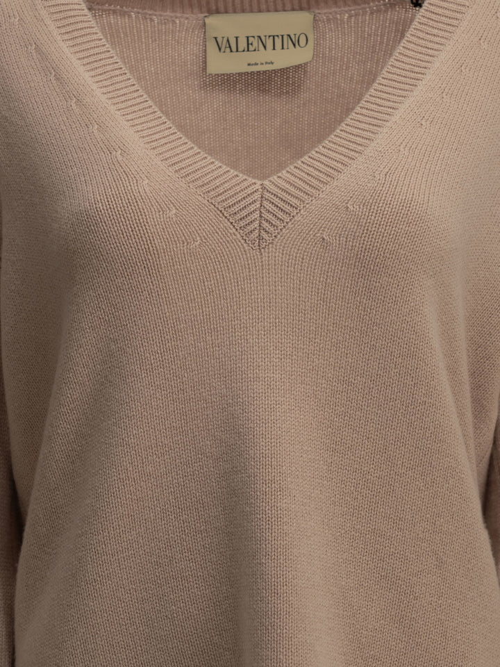 Valentino V-Neck Cashmere Sweater Knitwear - Pink | 23140a2624fe253b10917d827927b99289fe4a70