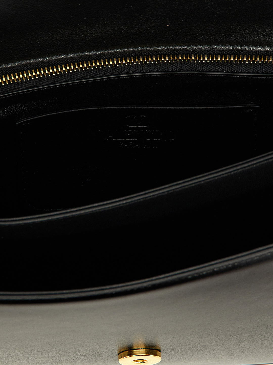 Valentino Garavani Vain Shoulder Bags - Black | 1761d92ba792d9172ea39b30adbf71a2e92eb9e9