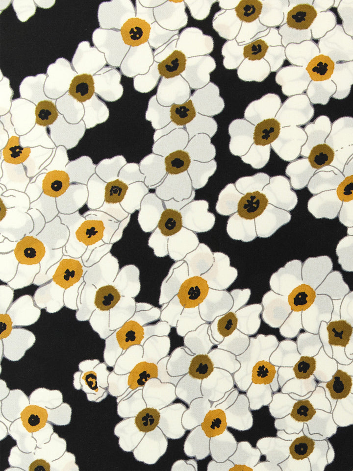 Valentino Garavani Shawls Scarves and Foulards - White/Black | a58984abeda21e123157222a6f182942247de10a