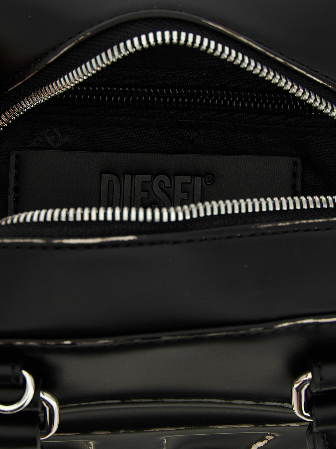 Diesel 1dr Dome Hand Bags - Black | 56f4e86b53dea2490cd50ecf343cce6f3a497101
