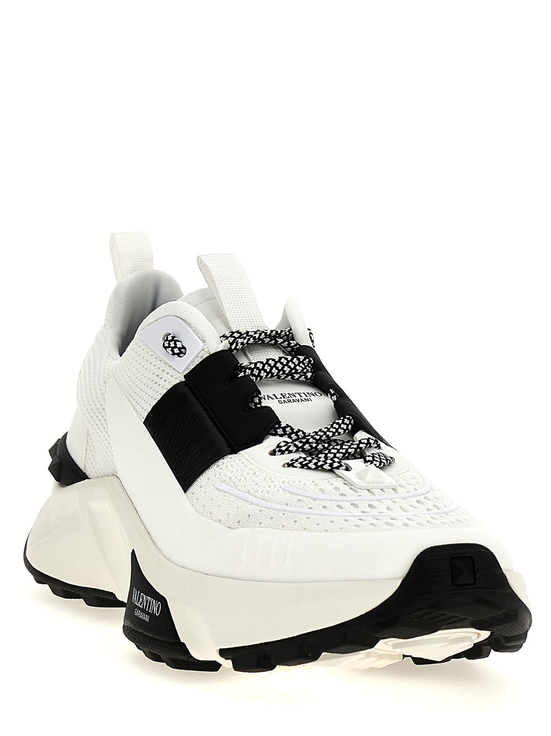 Valentino Garavani True Act Sneakers - White/Black | 7ad296ddb9ccd755f3ef0b23aa182e16fb0050cd