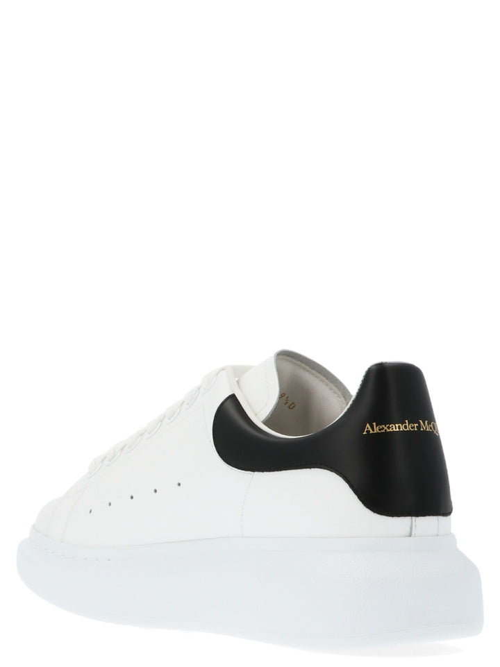 Mcqueen Oversize Sole Sneakers - White/Black | 0bd14fc49c99362986c703292cb00ad3268bb965