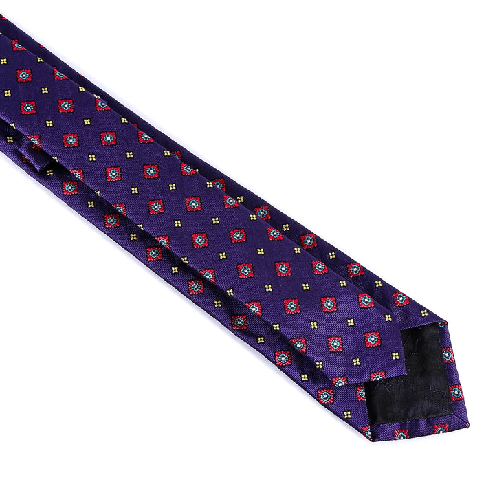 Silk tie