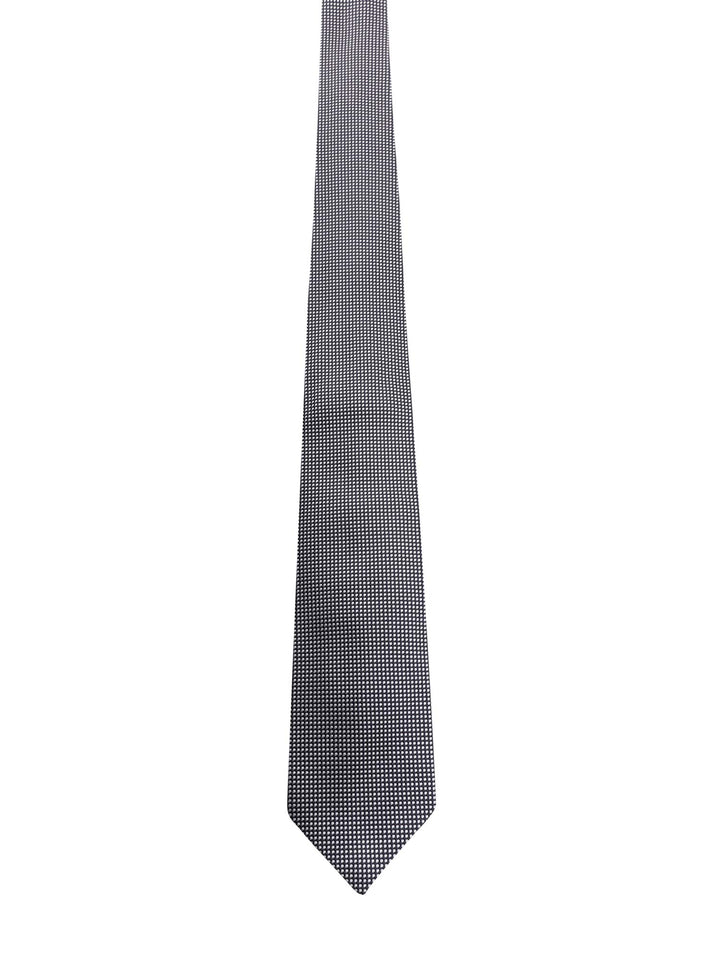 Silk tie