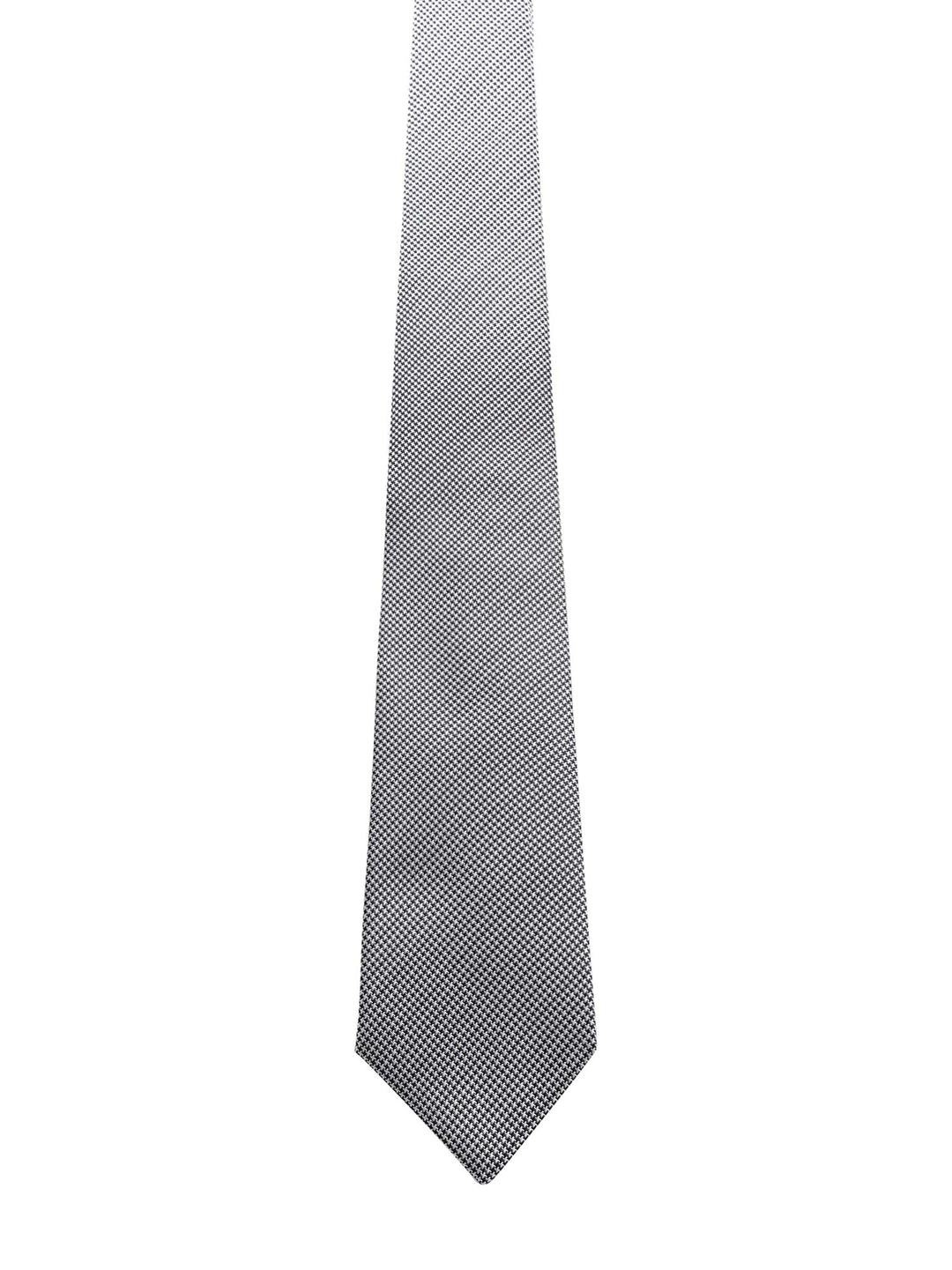 Silk tie