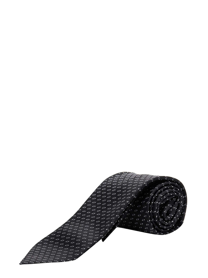 Silk tie