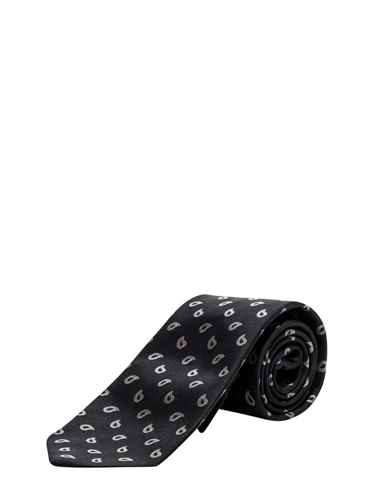 Silk tie