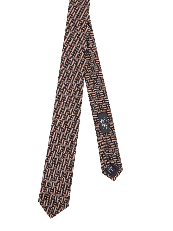 Silk tie