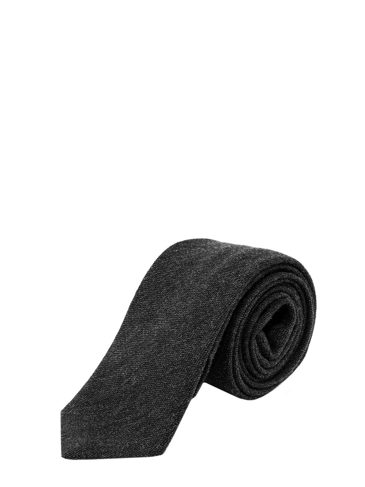 Wool tie