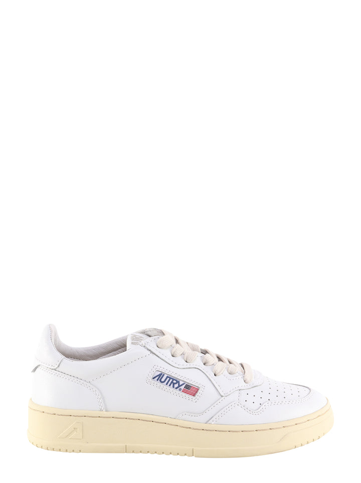 Medalist low sneakers