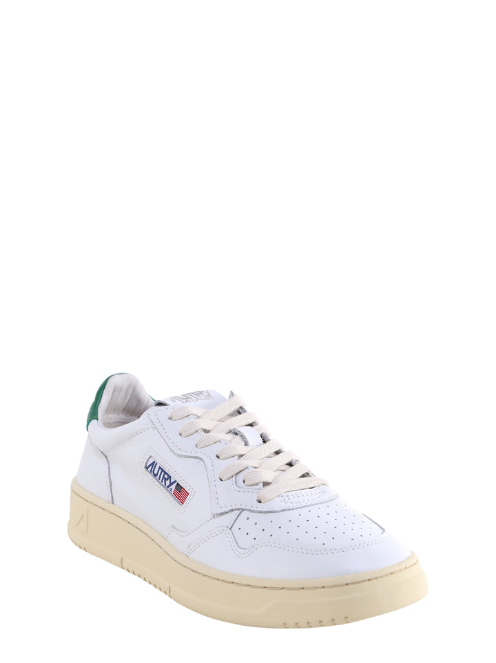 Medalist low sneakers