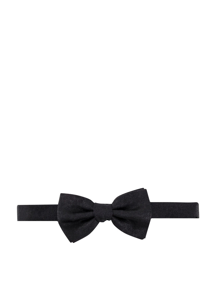 Silk bow tie