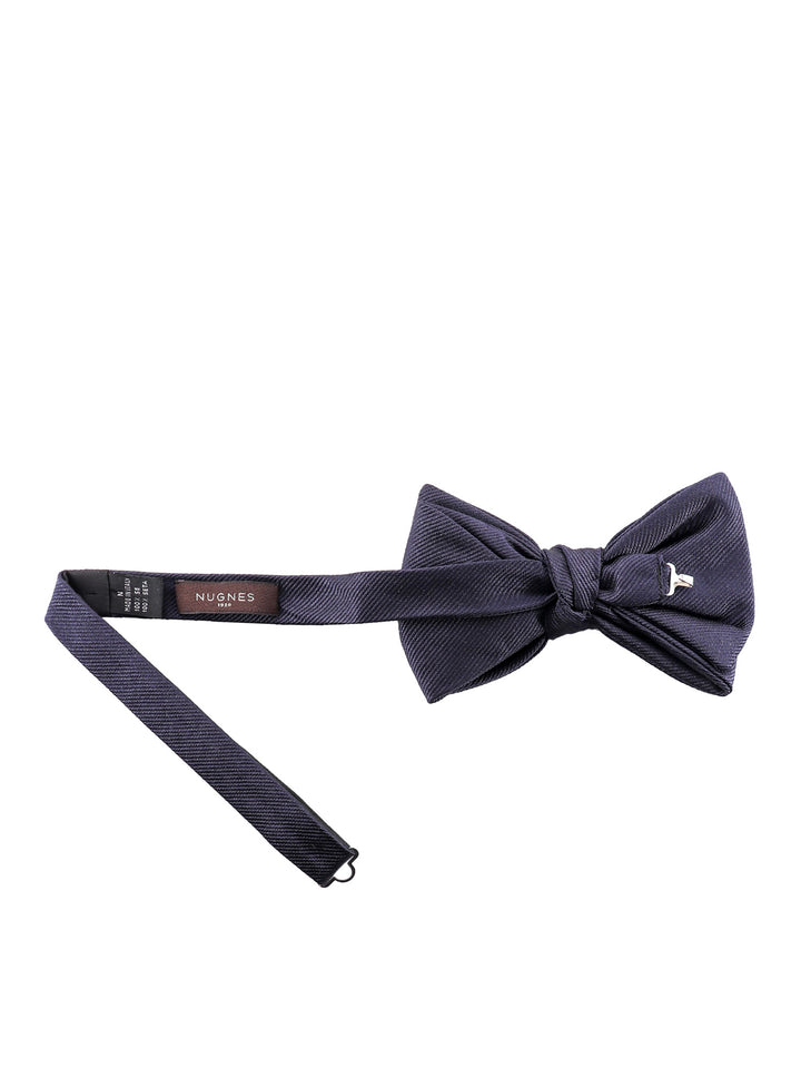 Silk bowtie