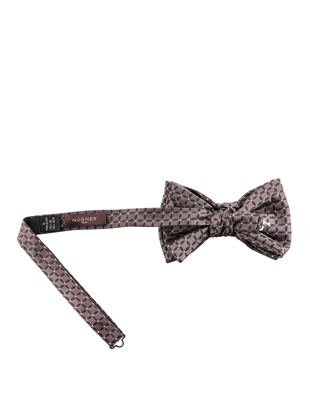 Silk bowtie