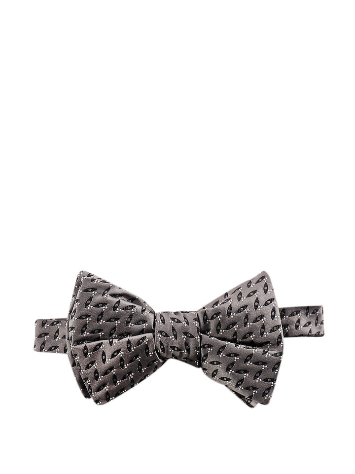 Silk bowtie