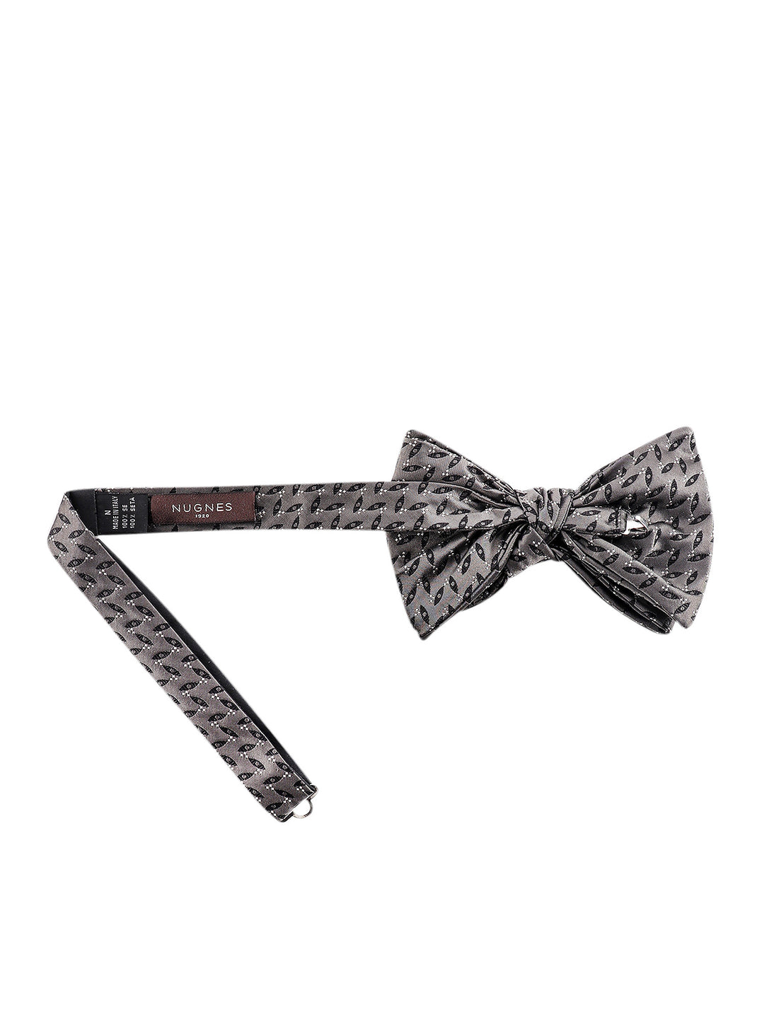 Silk bowtie