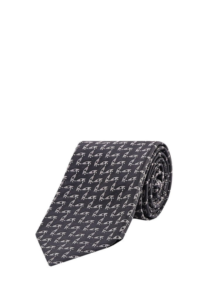 Silk tie