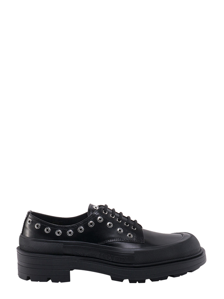 Leather lace-up shoe with metal details