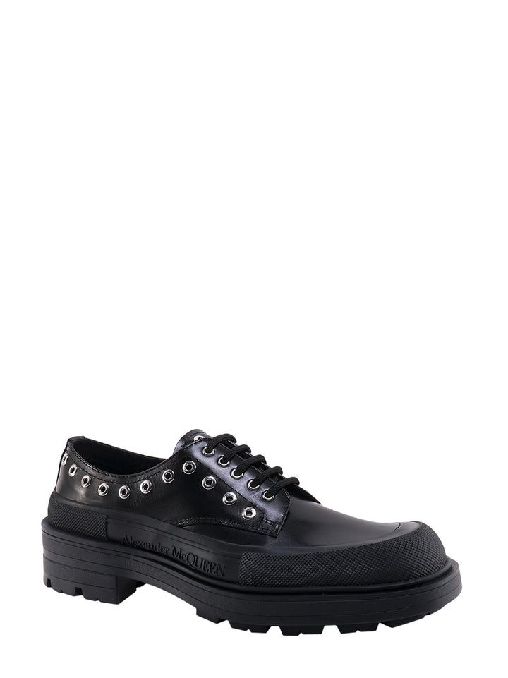 Leather lace-up shoe with metal details