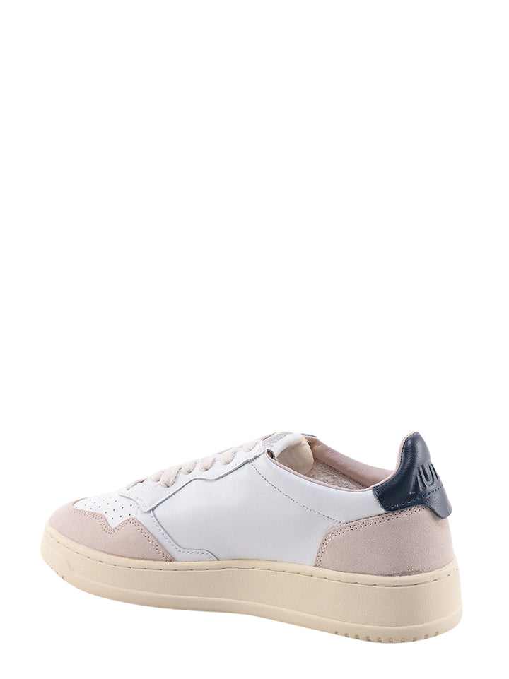 Medalist low sneakers