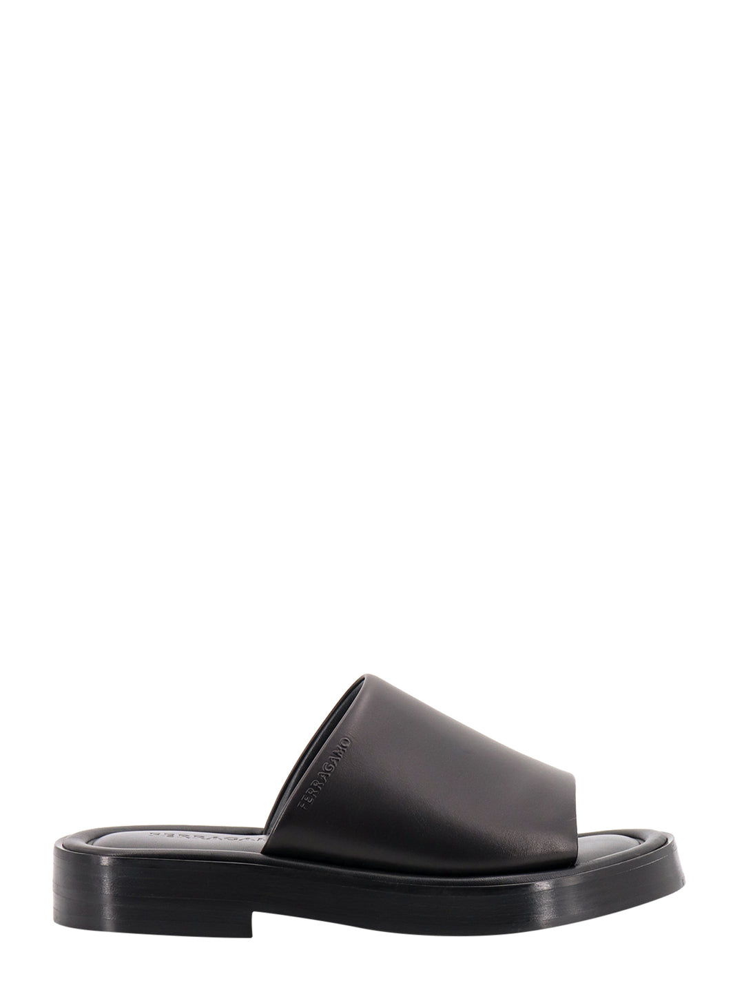 Leather sandals with embossed  logo on the side