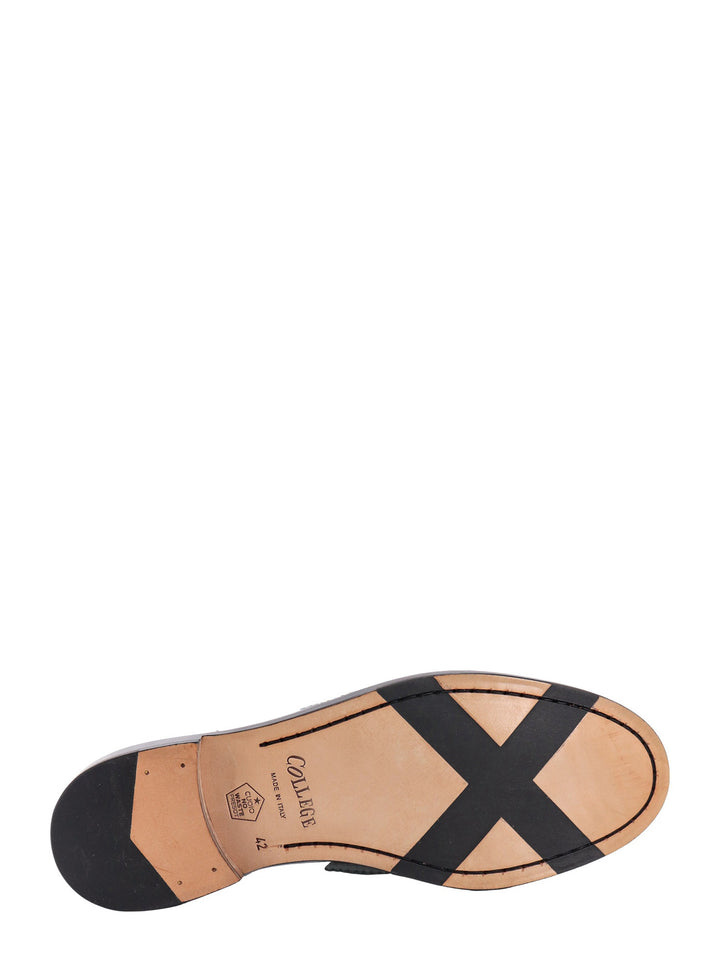 Leather loafer with iconic print