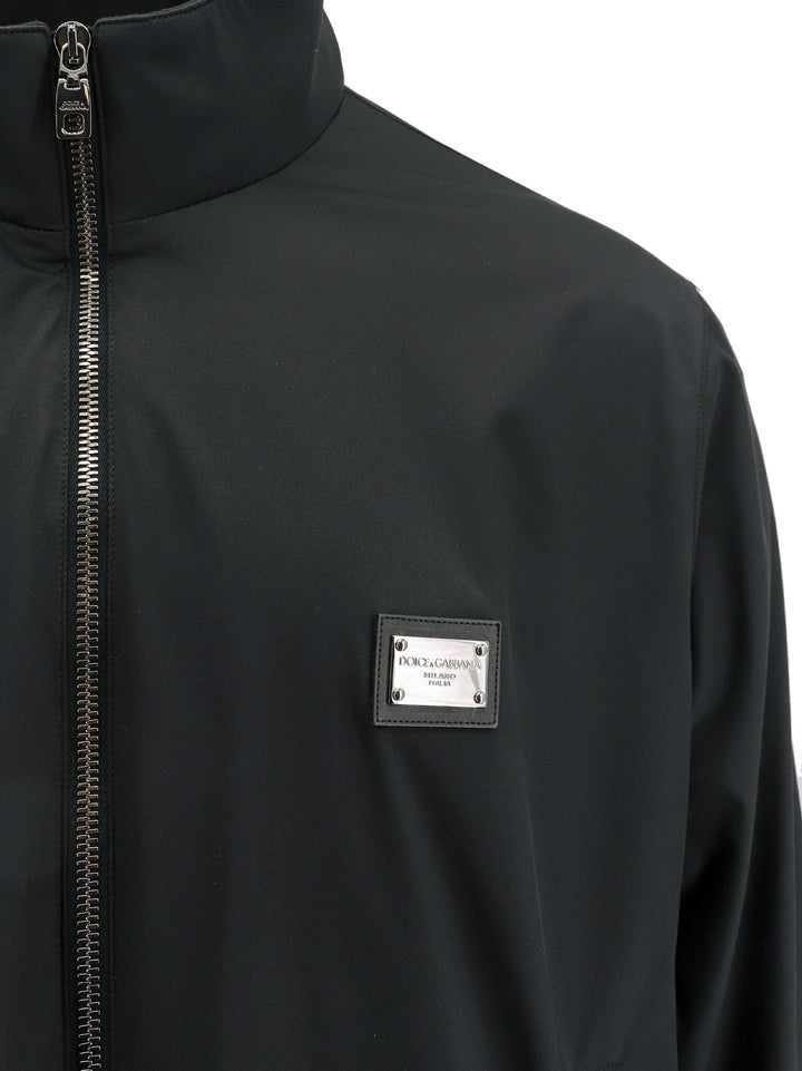 Nylon jacket with iconic logo tag