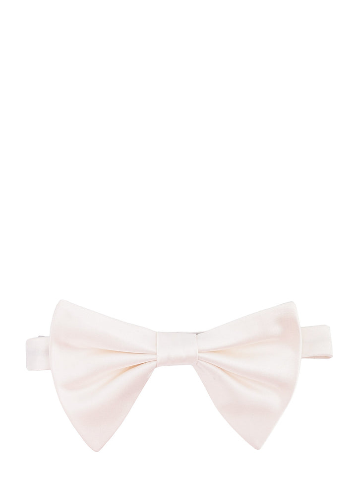 Silk bow tie