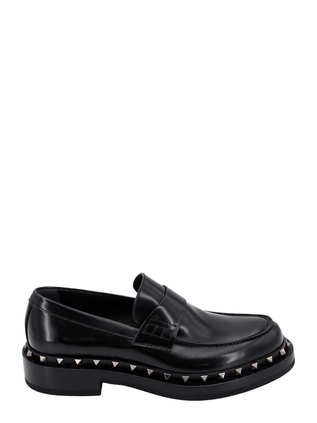 Leather loafer with iconic studs