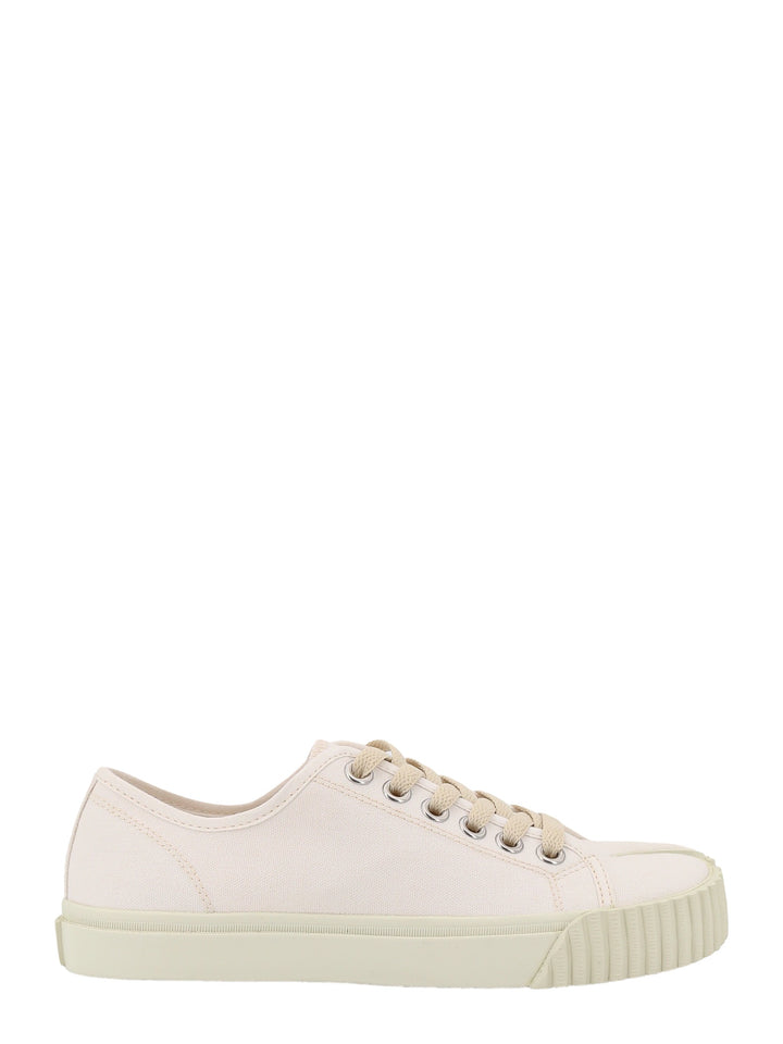 Canvas sneakers with iconic Tabi Toe