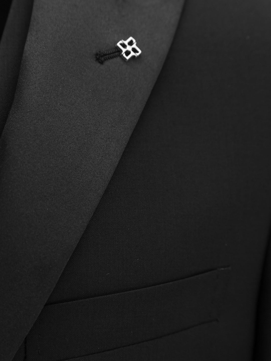 Virgin wool tuxedo with vest