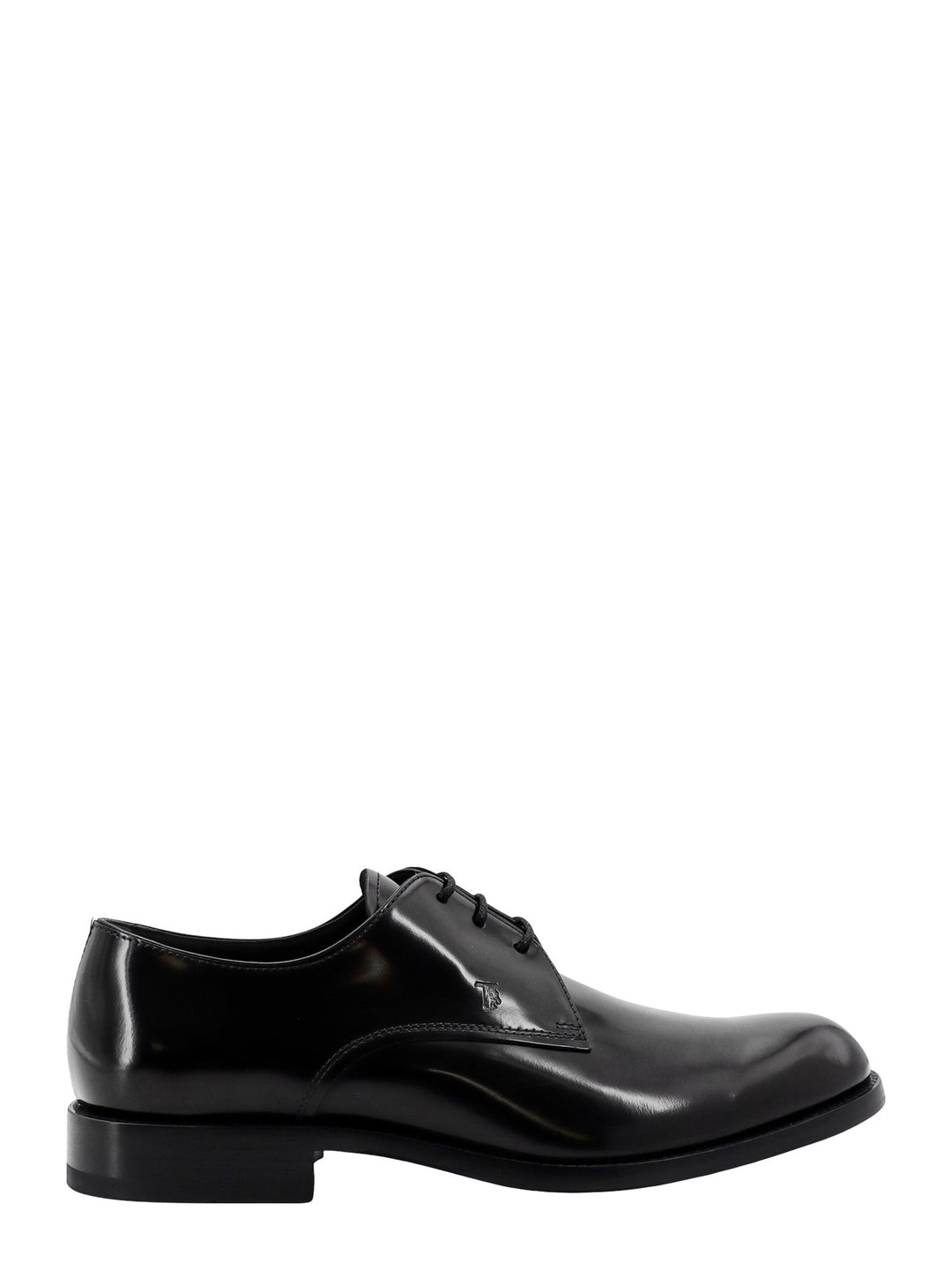 Patent leather lace-up shoe