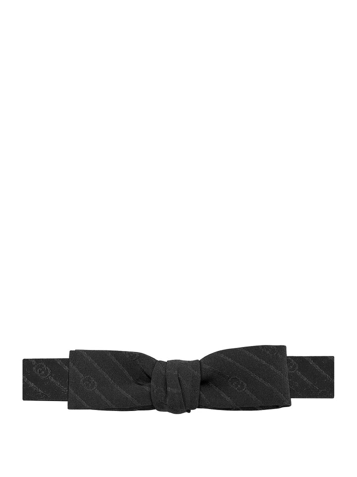 Silk bowtie