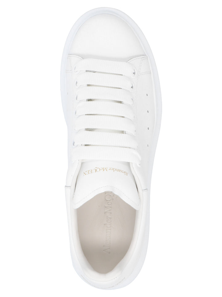 'Oversize sole’ sneakers