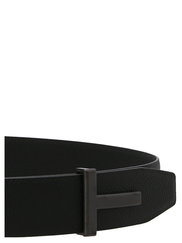 Buckle logo belt