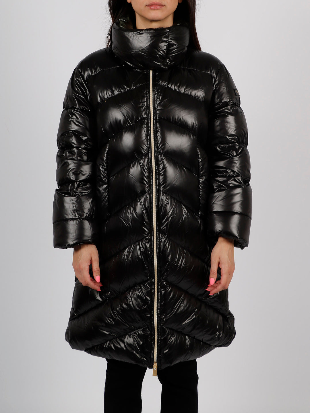 Nylon down jacket