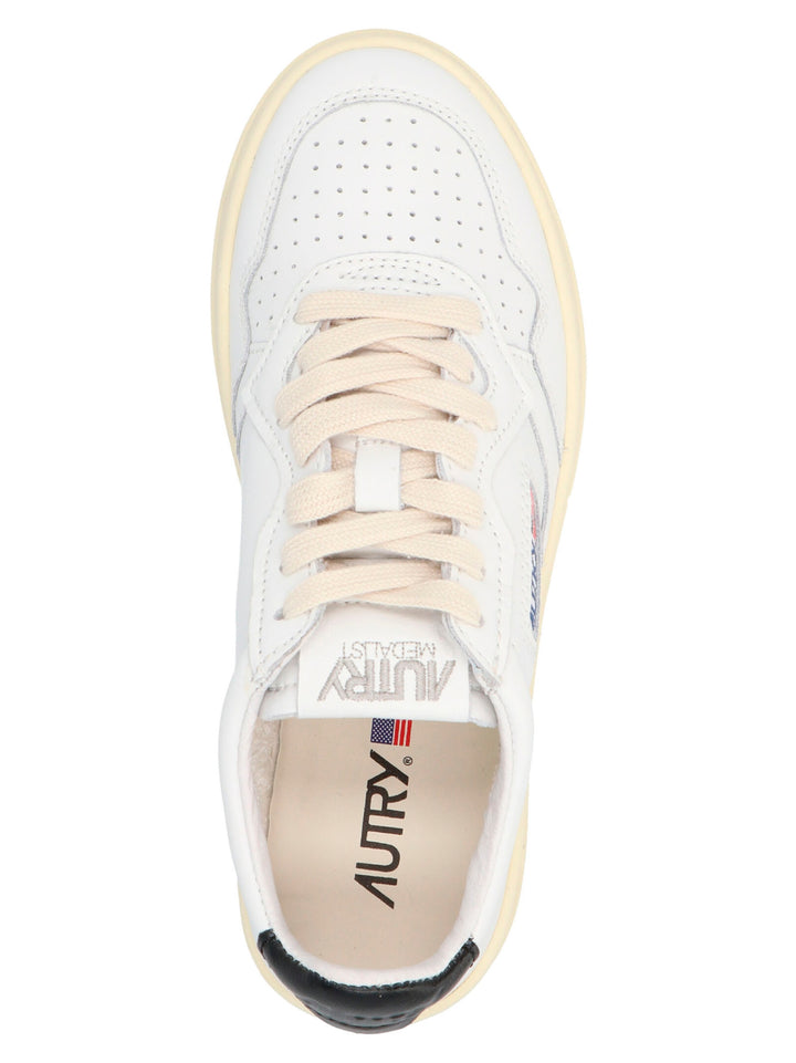 Autry 01 Sneakers White/Black