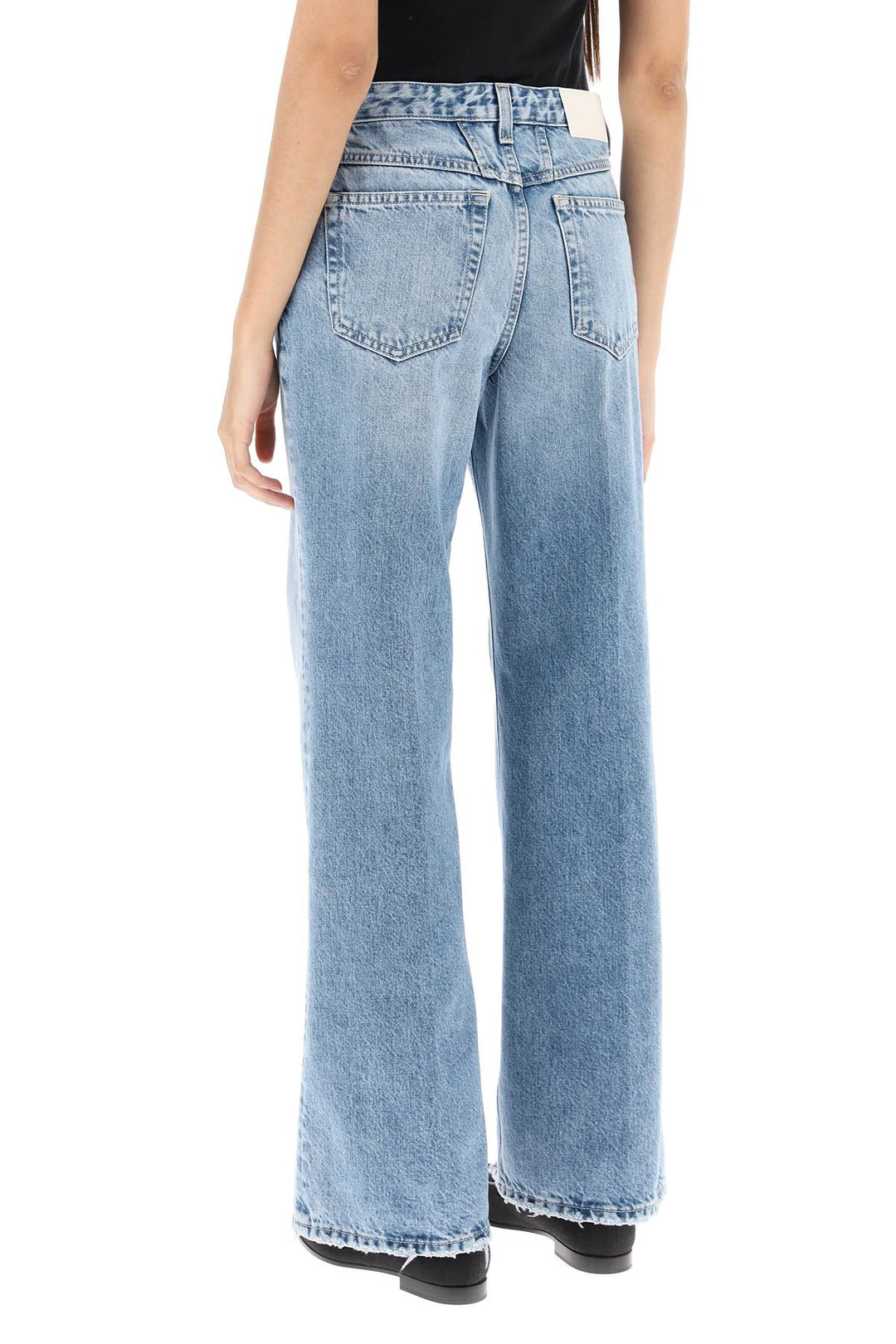 Straight Leg Jeans - Closed - Women