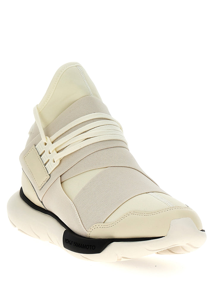 Qasa Sneakers White