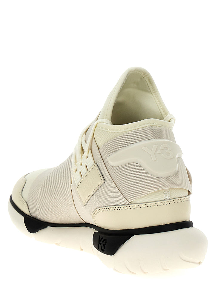 Qasa Sneakers White